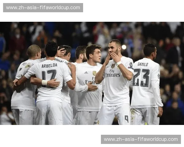 百年宿命的绿茵交响：皇马与巴萨，足球世界的永恒极光